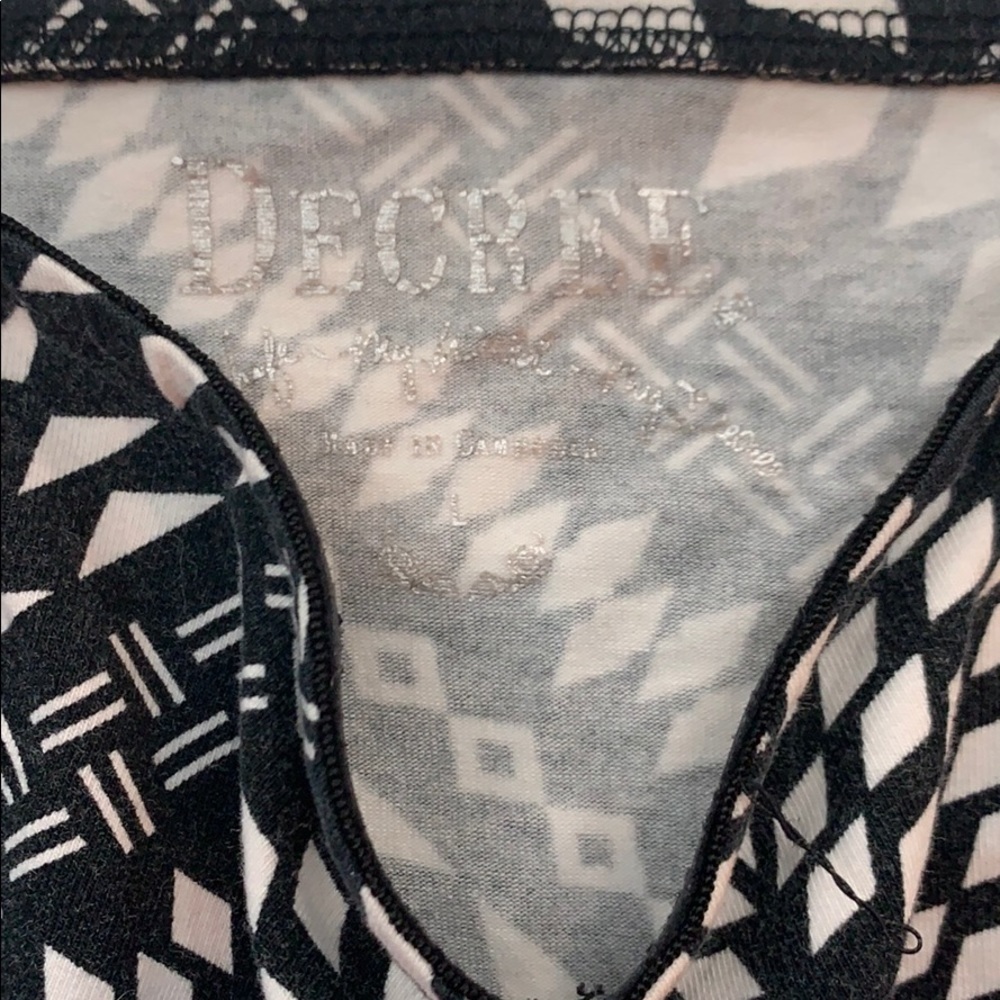 Patterned Decree Bandeau - Picture 2 of 4